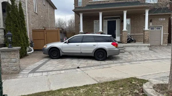 28 Dovetail DR #Basement, Richmond Hill, ON L4E 5A9