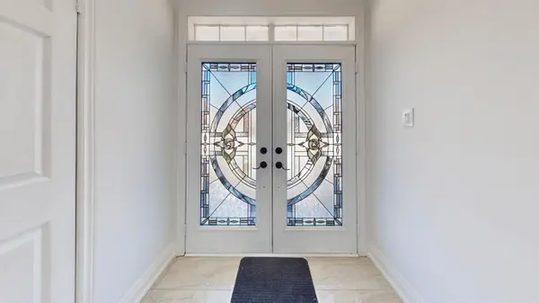 32 Arco CIR, Vaughan, ON L6A 3Z7