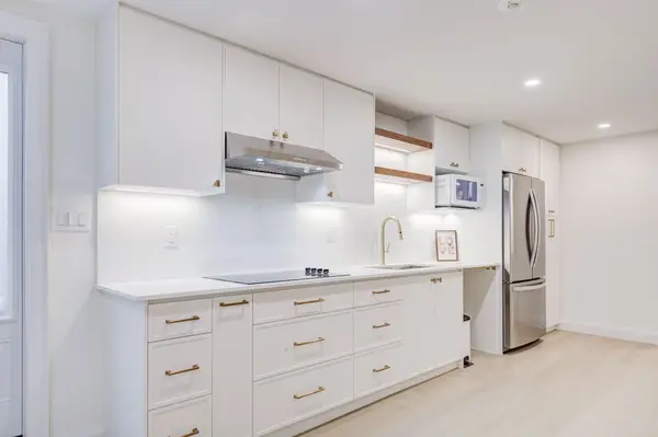 Bsmt 40 Braeside SQ, Markham, ON L3R 0A4