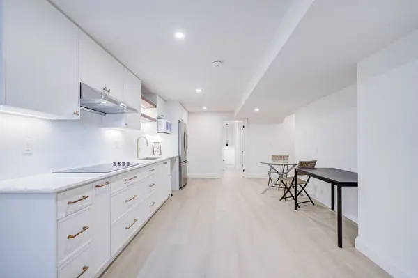 Bsmt 40 Braeside SQ, Markham, ON L3R 0A4