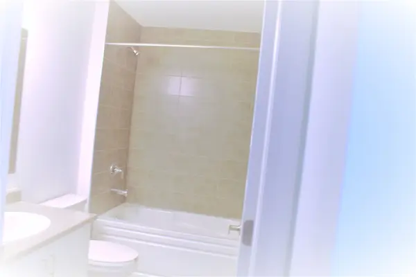 102 Grovewood Common #115, Oakville, ON L6H 0X2