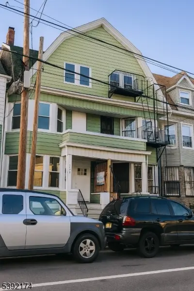 264.5 Garside St, Newark City, NJ 07104