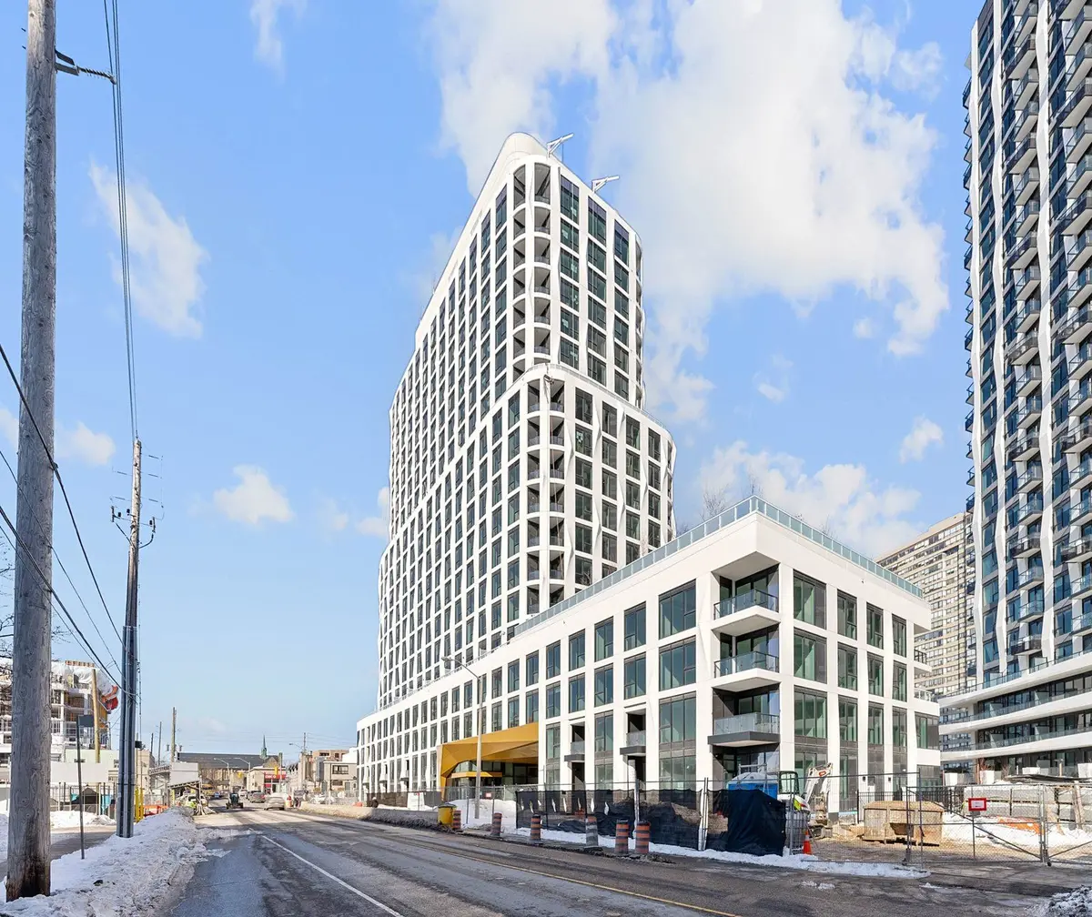 25 Cordova AVE #1704, Toronto W08, ON M9A 0E5