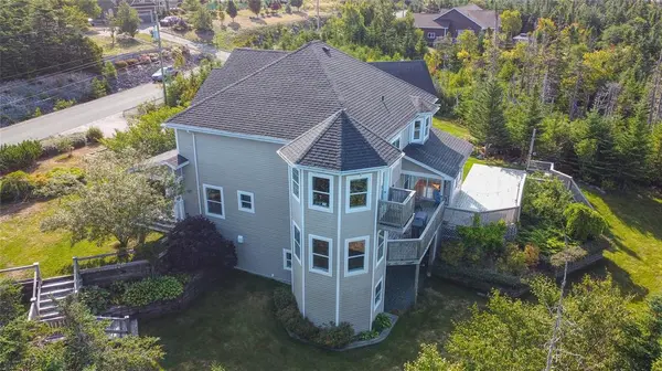 28 Vineyard Drive, Paradise, NL A1L3W5