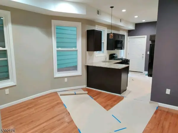 264.5 Garside St, Newark City, NJ 07104