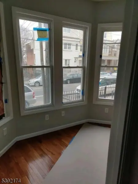 264.5 Garside St, Newark City, NJ 07104