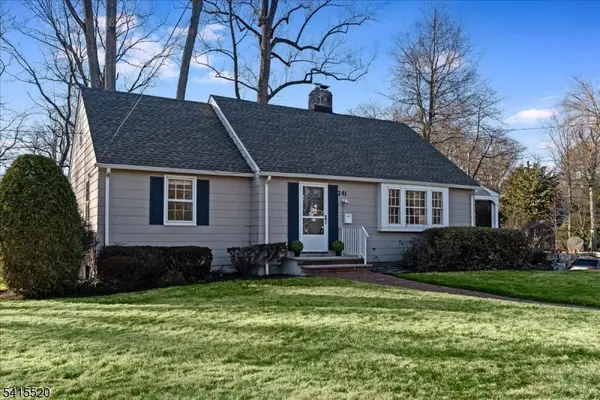 241 Evergreen Ct, Mountainside Boro, NJ 07092