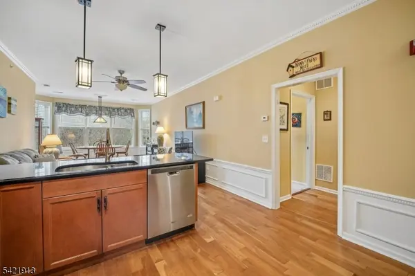 1403 Pointe Gate Dr #1403, Livingston Twp., NJ 07039