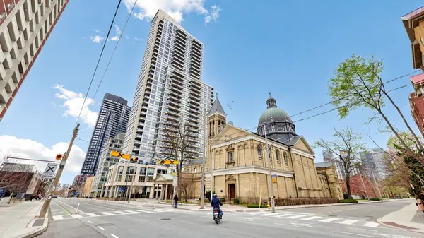 500 Sherbourne ST #503, Toronto C08, ON M4X 1L1