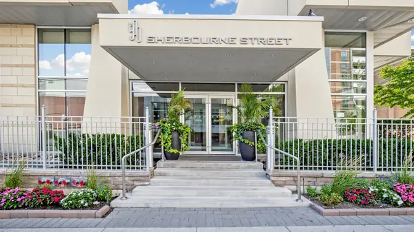 500 Sherbourne ST #503, Toronto C08, ON M4X 1L1