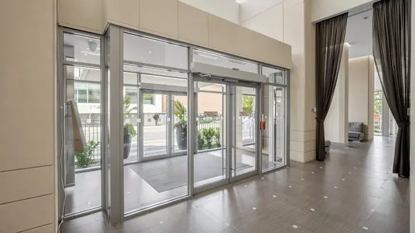 500 Sherbourne ST #503, Toronto C08, ON M4X 1L1