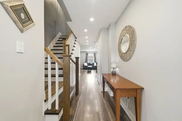 16 Wheler CT, Uxbridge, ON L9P 1T8