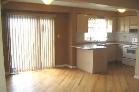 1591 South Parade CT #30, Mississauga, ON L5M 6G1