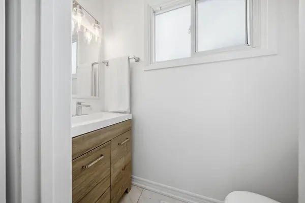 2637 Altadena CT, Mississauga, ON L5K 1G1