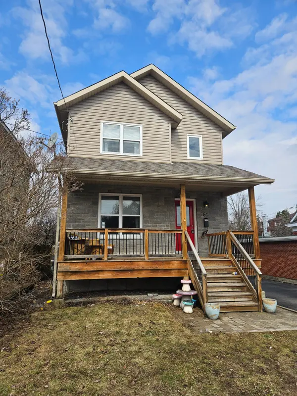 61 Herriott ST, Carleton Place, ON K7C 2A6