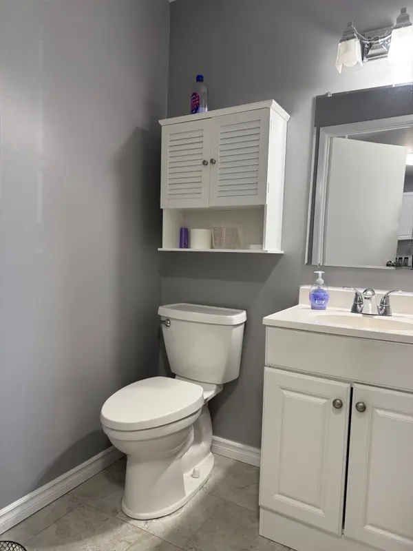 255 Northlake DR #6, Waterloo, ON N2V 1Z2