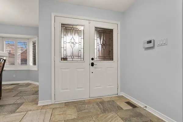 38 North Harrow DR, Barrhaven, ON K2J 4V7