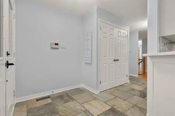 38 North Harrow DR, Barrhaven, ON K2J 4V7