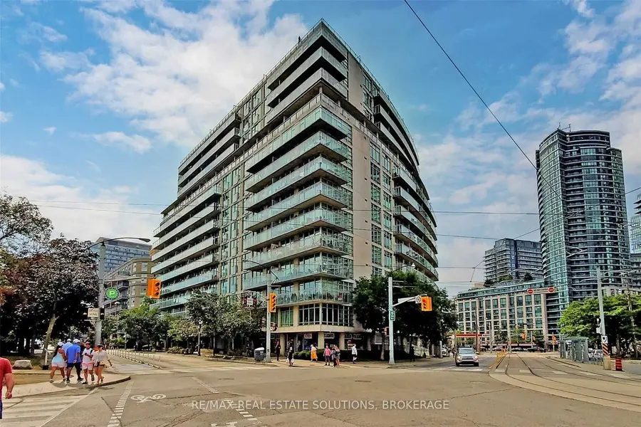 650 Queens Quay W #1119, Toronto C01, ON M5V 3N2