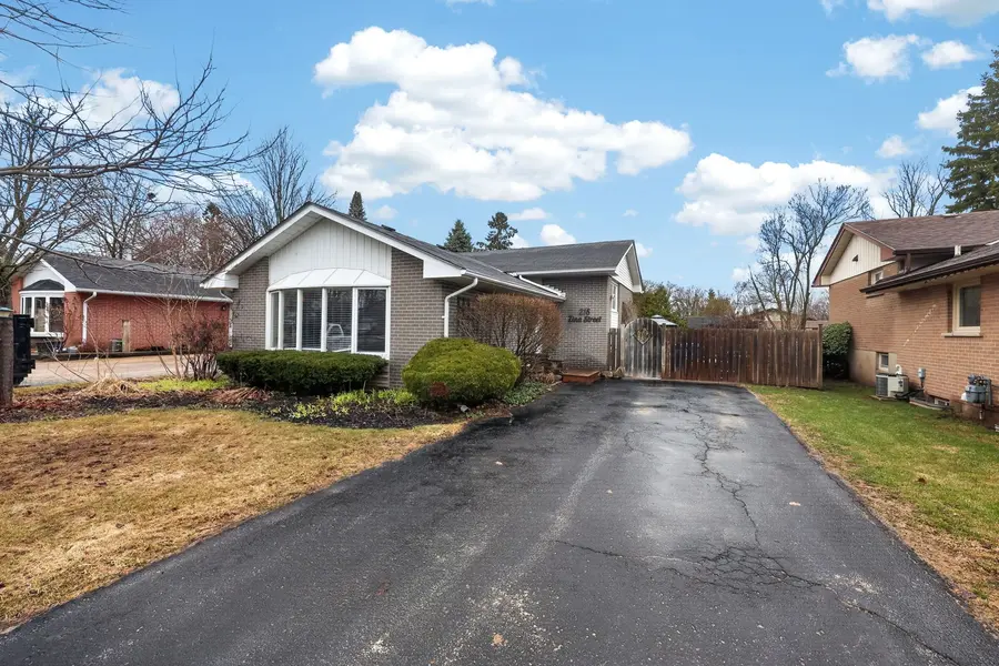 215 Zina ST, Orangeville, ON L9W 1E9