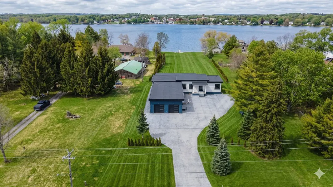 2528 County Road 3 N/A, Prince Edward County, ON K0K 1L0