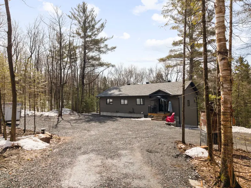 84 Woods RD, Carling, ON P0G 1G0
