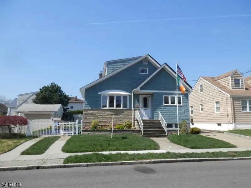 710 W Elm St, Linden City, NJ 07036