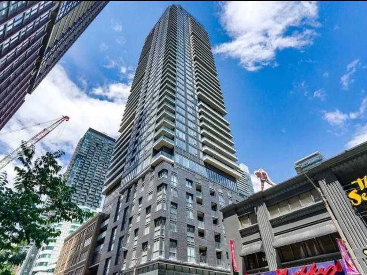 634 Church ST #2402, Toronto C08, ON M4Y 2G3