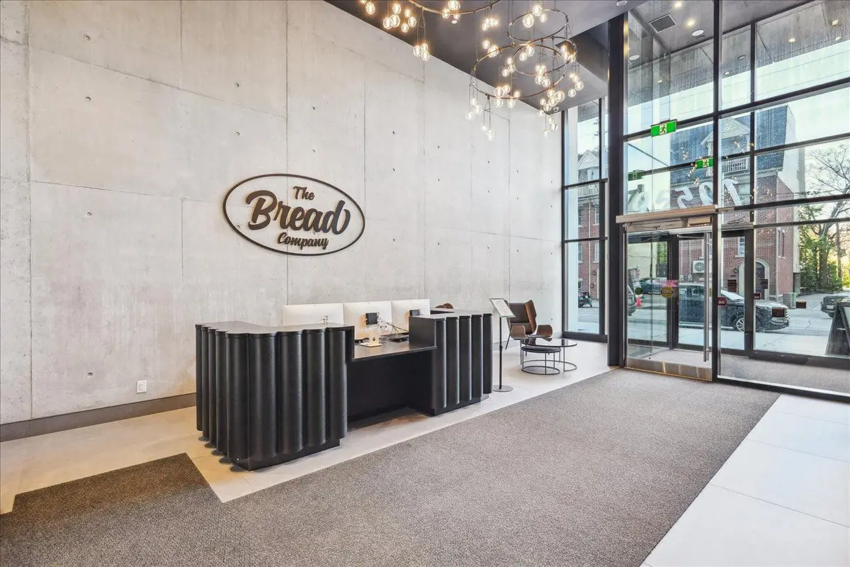 195 McCaul ST #2003, Toronto C01, ON M5T 0E5