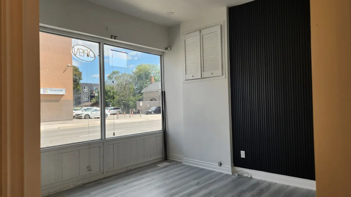 136 Simcoe ST S, Oshawa, ON L1H 4G9