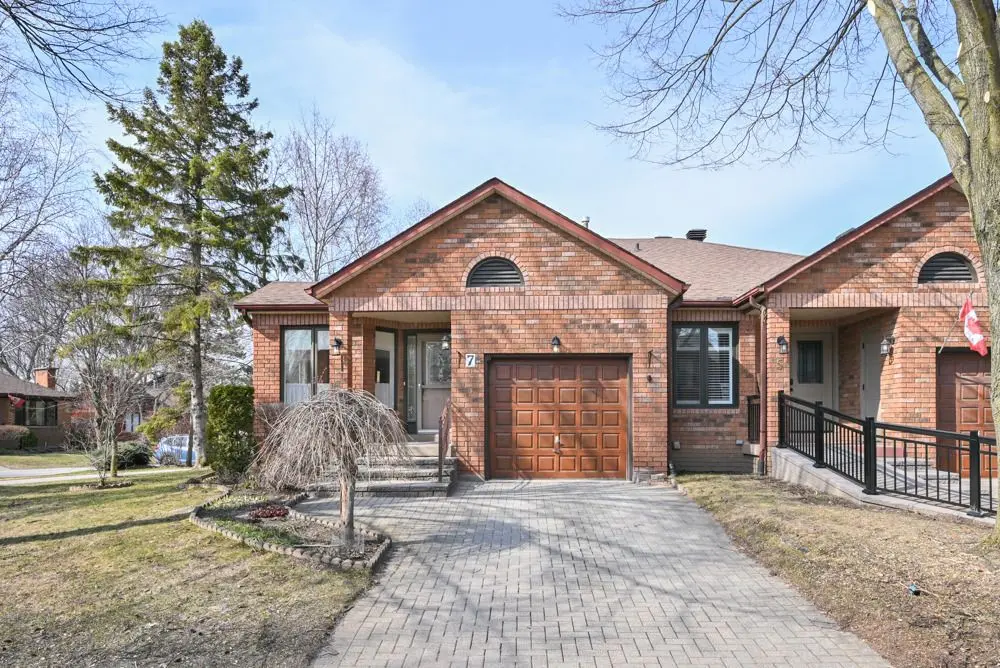 7 Glen Eden WAY, New Tecumseth, ON L9R 1R4