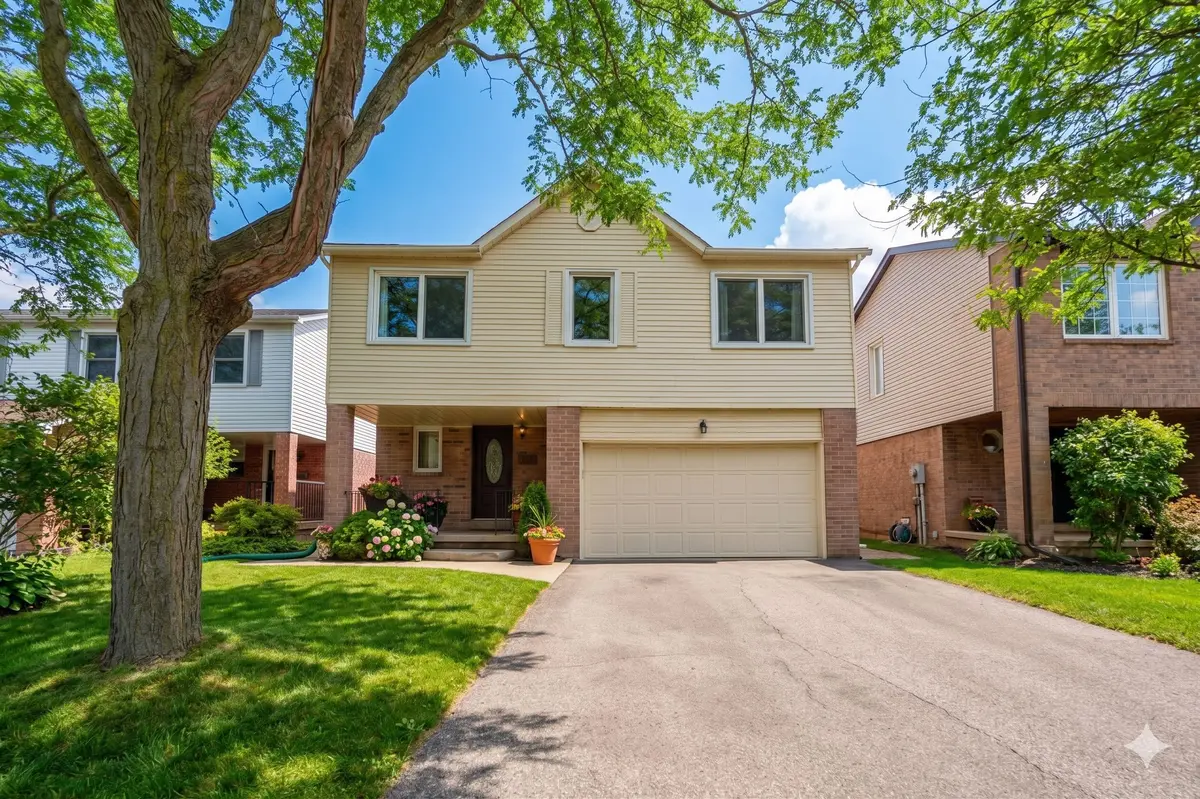 1148 Bridlewood TRL, Oakville, ON L6M 2L2