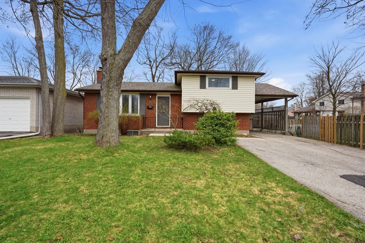 159 Estella CT, London South, ON N6J 3C5