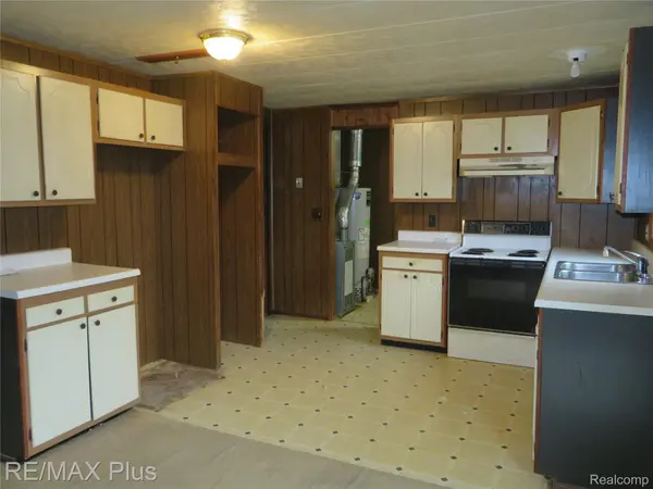 6781 Rhodes RD, Roscommon Township, MI 48629