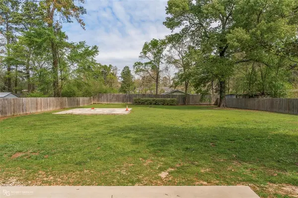 6306 Garden Oaks Drive, Shreveport, LA 71129