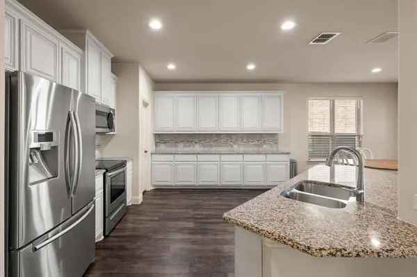 4208 Sweet Clover Lane, Fort Worth, TX 76036