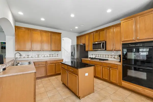 3201 Cantura Drive, Mesquite, TX 75181