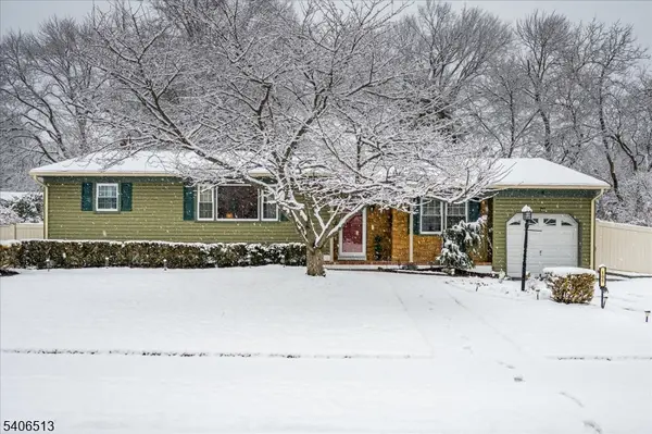 108 Elizabethtown Ct, South Plainfield Boro, NJ 07080