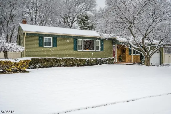 108 Elizabethtown Ct, South Plainfield Boro, NJ 07080