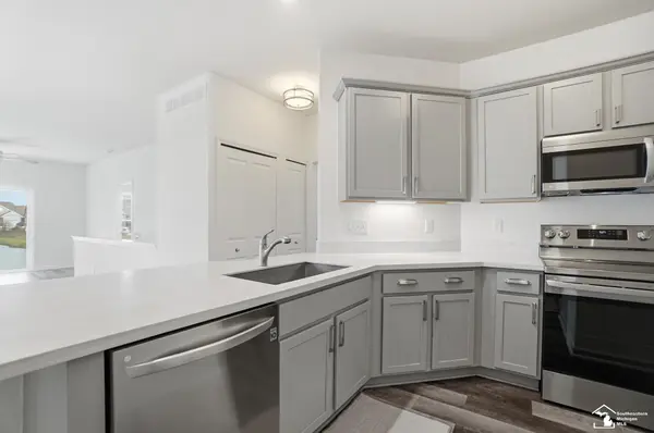 4178 Plum Village CT, Raisinville Twp, MI 48161