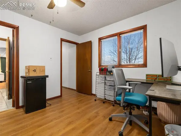 48 Regency BLVD #E, Pueblo, CO 81005