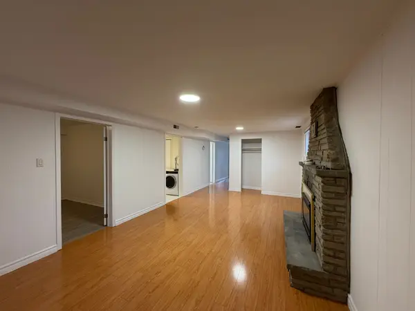 98 Van Horne AVE #Lower unit, Toronto C15, ON M2J 2T1