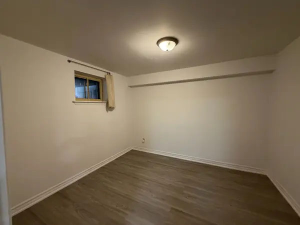 98 Van Horne AVE #Lower unit, Toronto C15, ON M2J 2T1