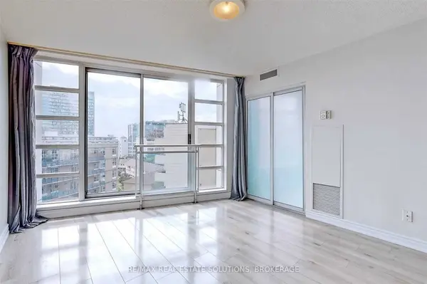 650 Queens Quay W #1119, Toronto C01, ON M5V 3N2