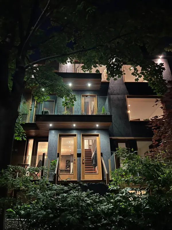 32 Regal RD, Toronto C02, ON M6H 2J7