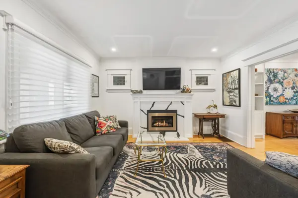 126 Pinewood AVE, Toronto C03, ON M6C 2V3