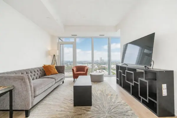 1 Quarrington LN #2408, Toronto C13, ON M3C 0S4