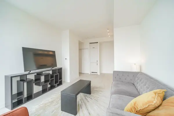 1 Quarrington LN #2408, Toronto C13, ON M3C 0S4