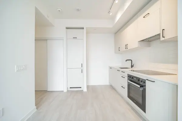 1 Quarrington LN #2408, Toronto C13, ON M3C 0S4