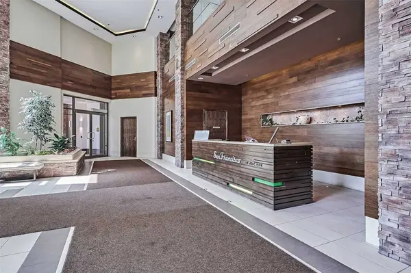 1215 Bayly ST #1409, Pickering, ON L1W 1L7